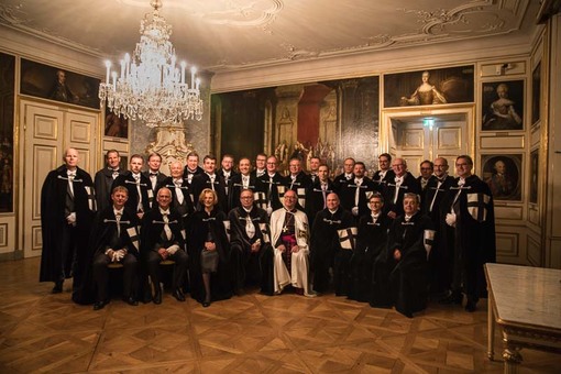 (c) Dr. Michael Schörnig